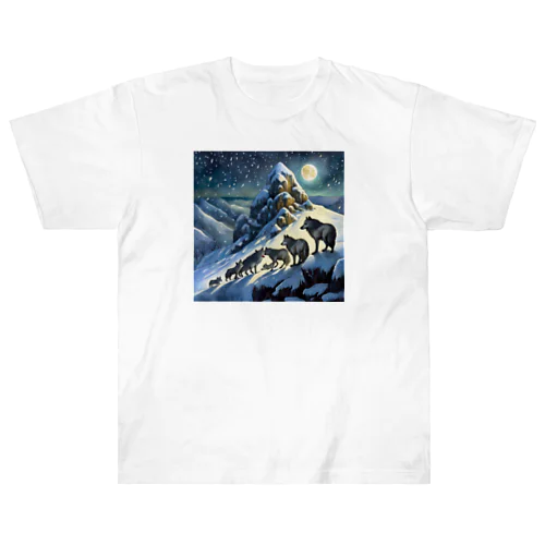 雪山のオオカミの群れ Heavyweight T-Shirt