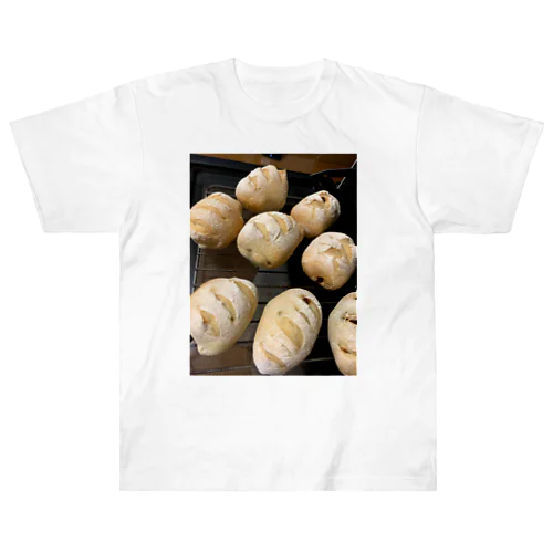 焼きたてパン Heavyweight T-Shirt