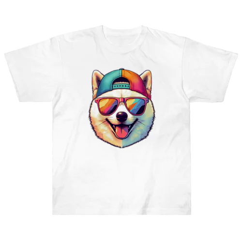 キャップにサングラスの白柴犬 Heavyweight T-Shirt