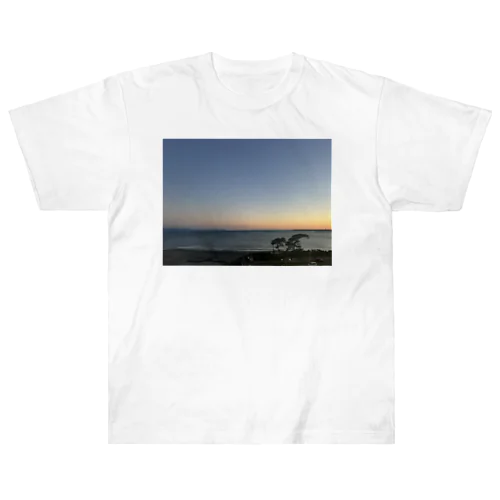 ただの夕方の海 ヘビーウェイトTシャツ