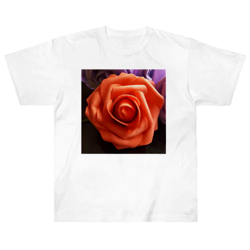 魅力的な赤い薔薇 ヘビーウェイトTシャツ