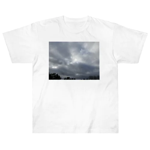 4月22日　吹き荒れる風と雲 ヘビーウェイトTシャツ