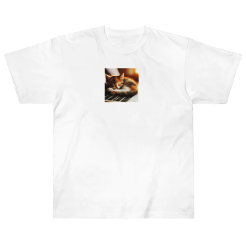 キーボードの上の猫とライオン ヘビーウェイトTシャツ