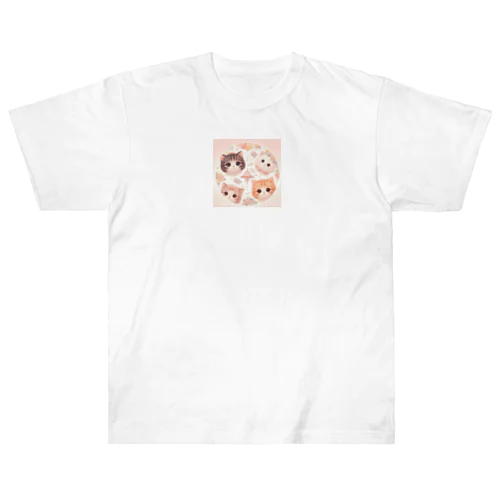 かわいい子猫たちに見つめられて Heavyweight T-Shirt