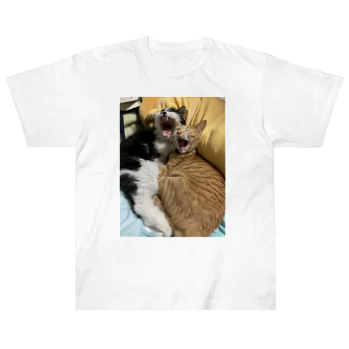 キュートな猫猫あくび Heavyweight T-Shirt