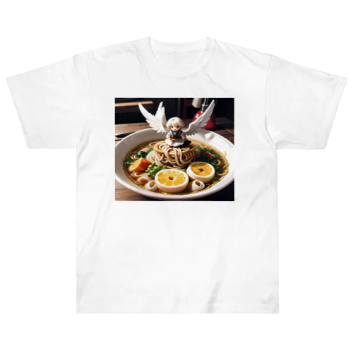 ラーメン天使 Heavyweight T-Shirt