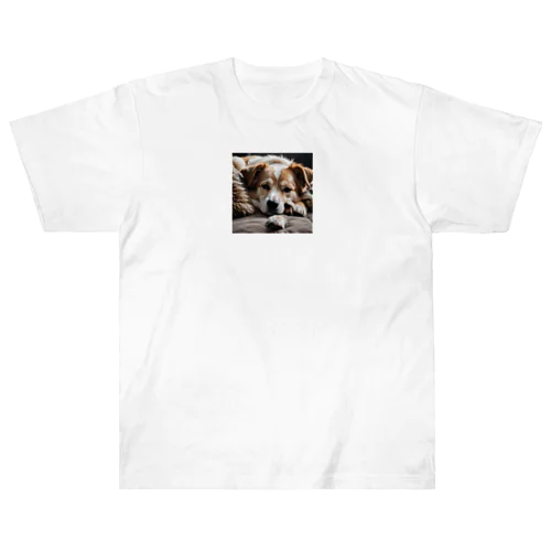 愛らしい表情の犬の耳 ヘビーウェイトTシャツ