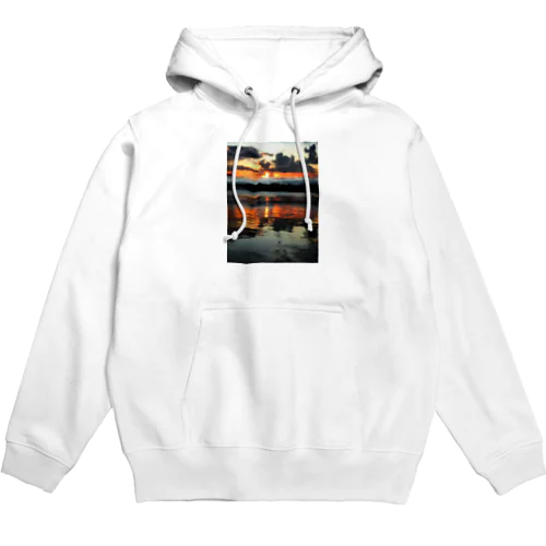 波打ち際の鏡 Hoodie