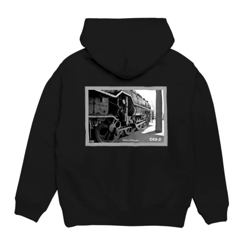 車庫にスタンバイするC622蒸気機関車 （モノクロフォト） Hoodie