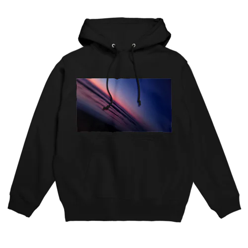 日の出前の空と海 Hoodie