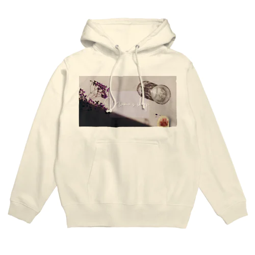 MOMO's shop #04 Hoodie