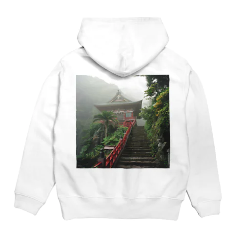 山頂にある神秘的な神社 アメジスト2846 Hoodie