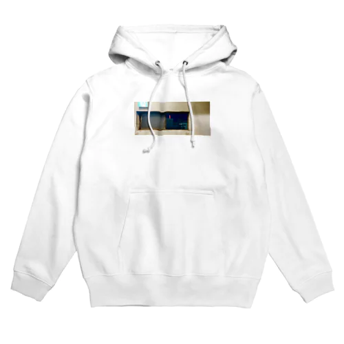 どこかの街のホテル Hoodie