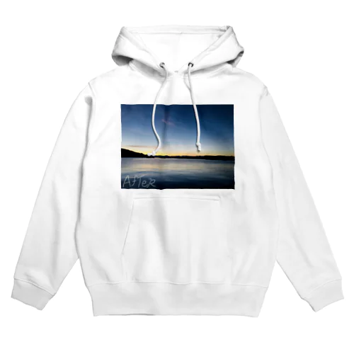 無人島の夕焼け Hoodie