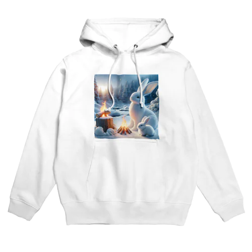 雪ウサギと白うさぎと焚火 Hoodie