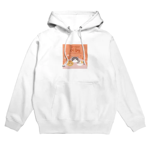 スリーキャったー Hoodie