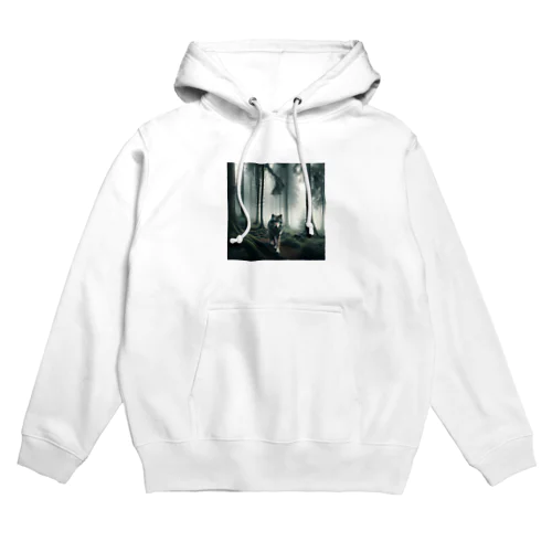 神秘的な森の中のオオカミ Hoodie