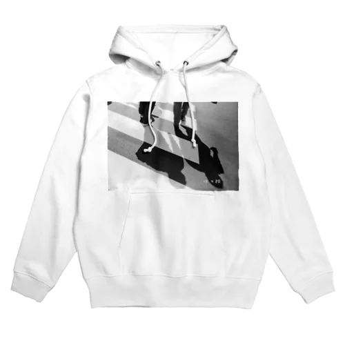 チーズアーモンド吉谷 Hoodie