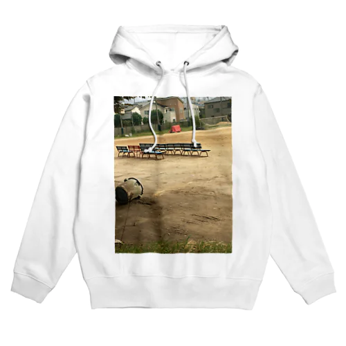 どっかの高校のグラウンド Hoodie