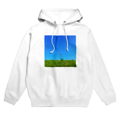 夏の土手の青空 Hoodie