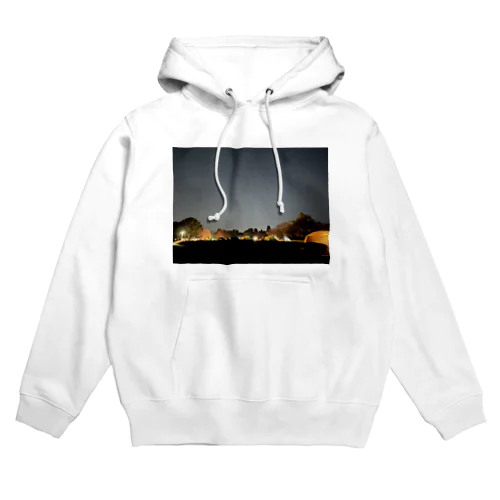 星空の下でひと息 Hoodie