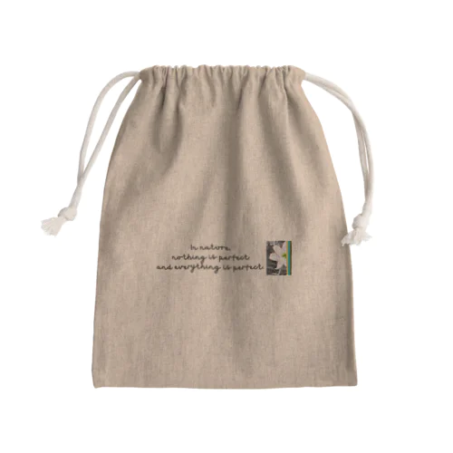 お花・In nature,  nothing is perfect  and everything is perfect. Mini Drawstring Bag