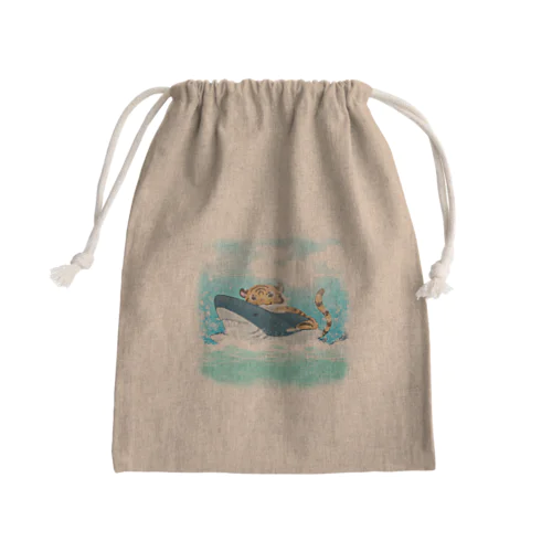 サメと遊ぶ虎さん Mini Drawstring Bag