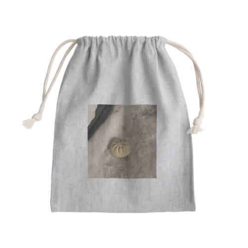 道に落ちていた肉まんシリーズ Mini Drawstring Bag