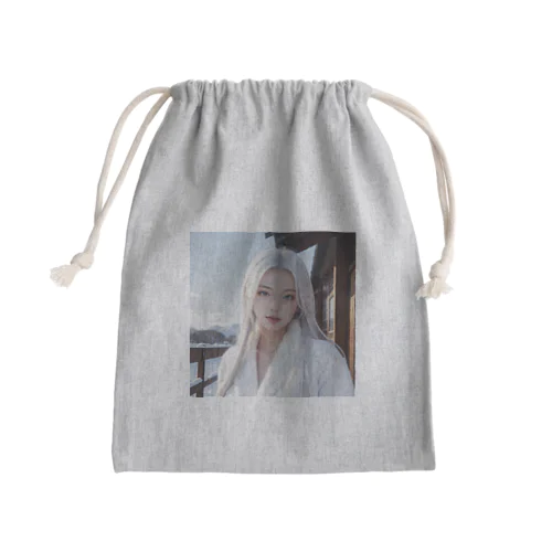 日本の冬・山奥に住む女性 Mini Drawstring Bag