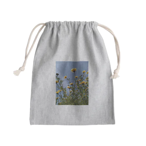 黄色い春菊の花 Mini Drawstring Bag