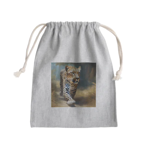 獲物を求めて歩くヒョウのグッズ Mini Drawstring Bag