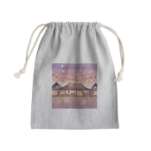 オープンテラスと釣り照明の輝きで夕暮れの美を彩る水彩アート Mini Drawstring Bag