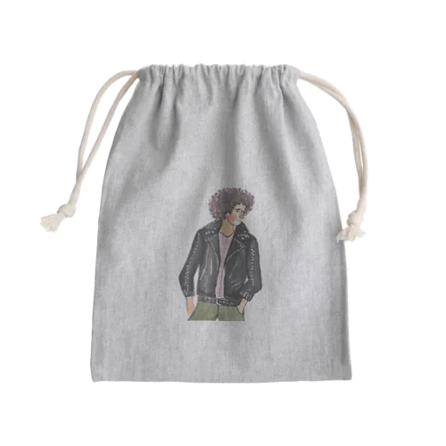 魅惑のモダンスタイル。巻き髪と革ジャンが語るオシャレな男性のアート Mini Drawstring Bag