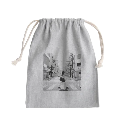 少女 Mini Drawstring Bag