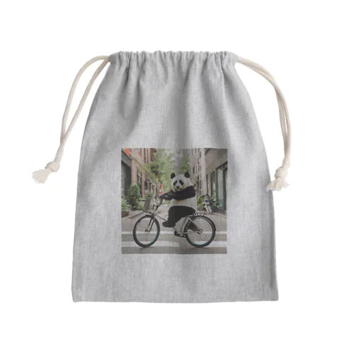 街の中を自転車で走るパンダ Mini Drawstring Bag