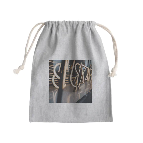 ハイブラな街並み Mini Drawstring Bag