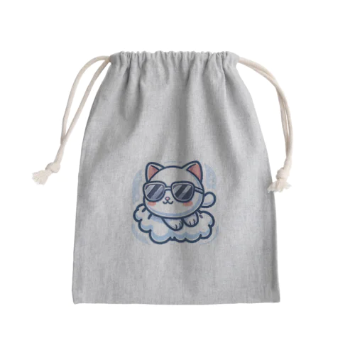 ふわふわの雲の上に座るねこちゃん Mini Drawstring Bag