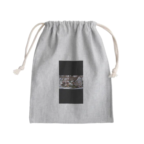 自然の中のシカ Mini Drawstring Bag