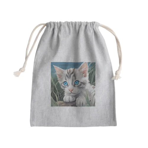 草むらの虎縞白猫 Mini Drawstring Bag