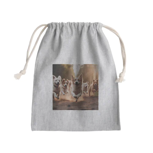 走り回っている犬達 Mini Drawstring Bag