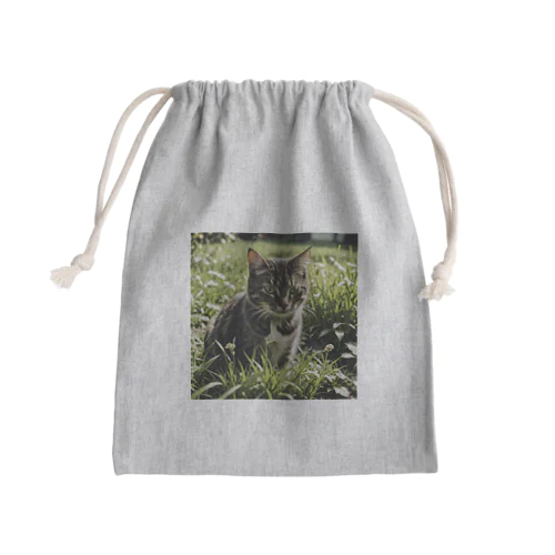草むらの猫 Mini Drawstring Bag