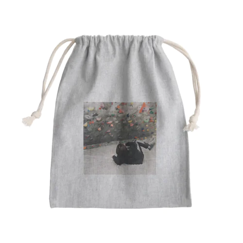 ボルダリングに失敗する人 Mini Drawstring Bag