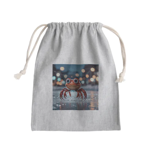 探検中のカニ Mini Drawstring Bag