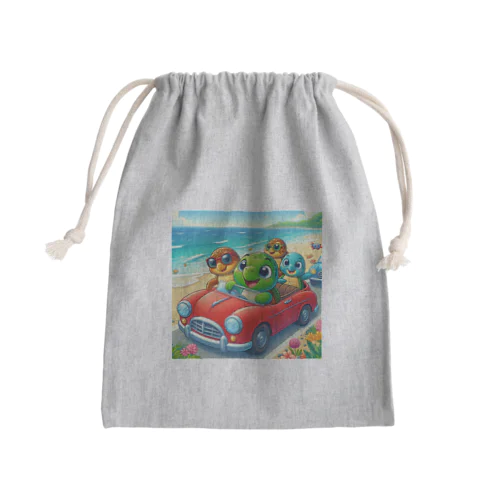 かめっち仲間と海岸をドライブ Mini Drawstring Bag