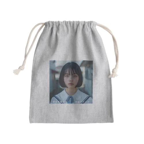 アイドルグループ『井天井坂２３』のモデル担当。伊藤アリシア Mini Drawstring Bag