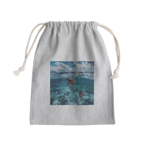 モルジブの大海原で人魚が泳いでいますsanae2074 Mini Drawstring Bag