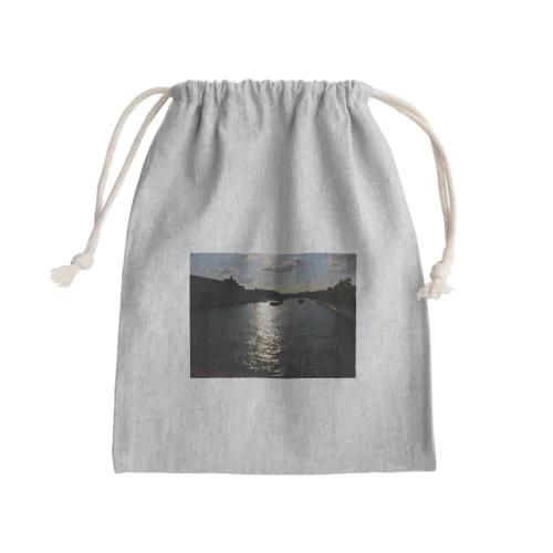 パリのセーヌ川 Mini Drawstring Bag