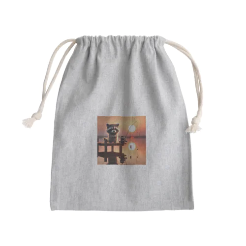 可愛いアライグマの魚釣り Mini Drawstring Bag