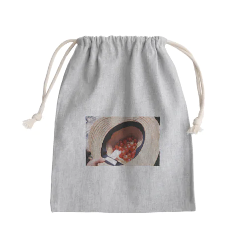 さくらんぼ狩り Mini Drawstring Bag