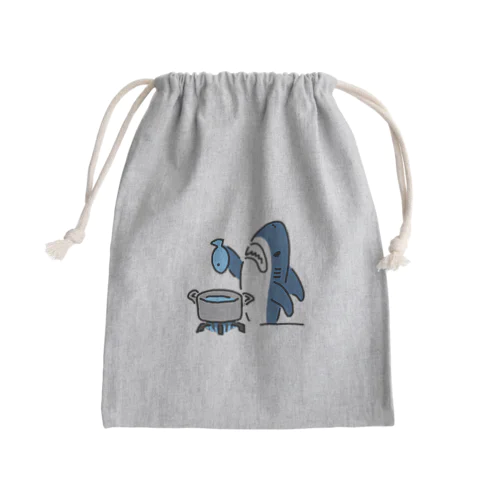 魚を茹でるサメ Mini Drawstring Bag